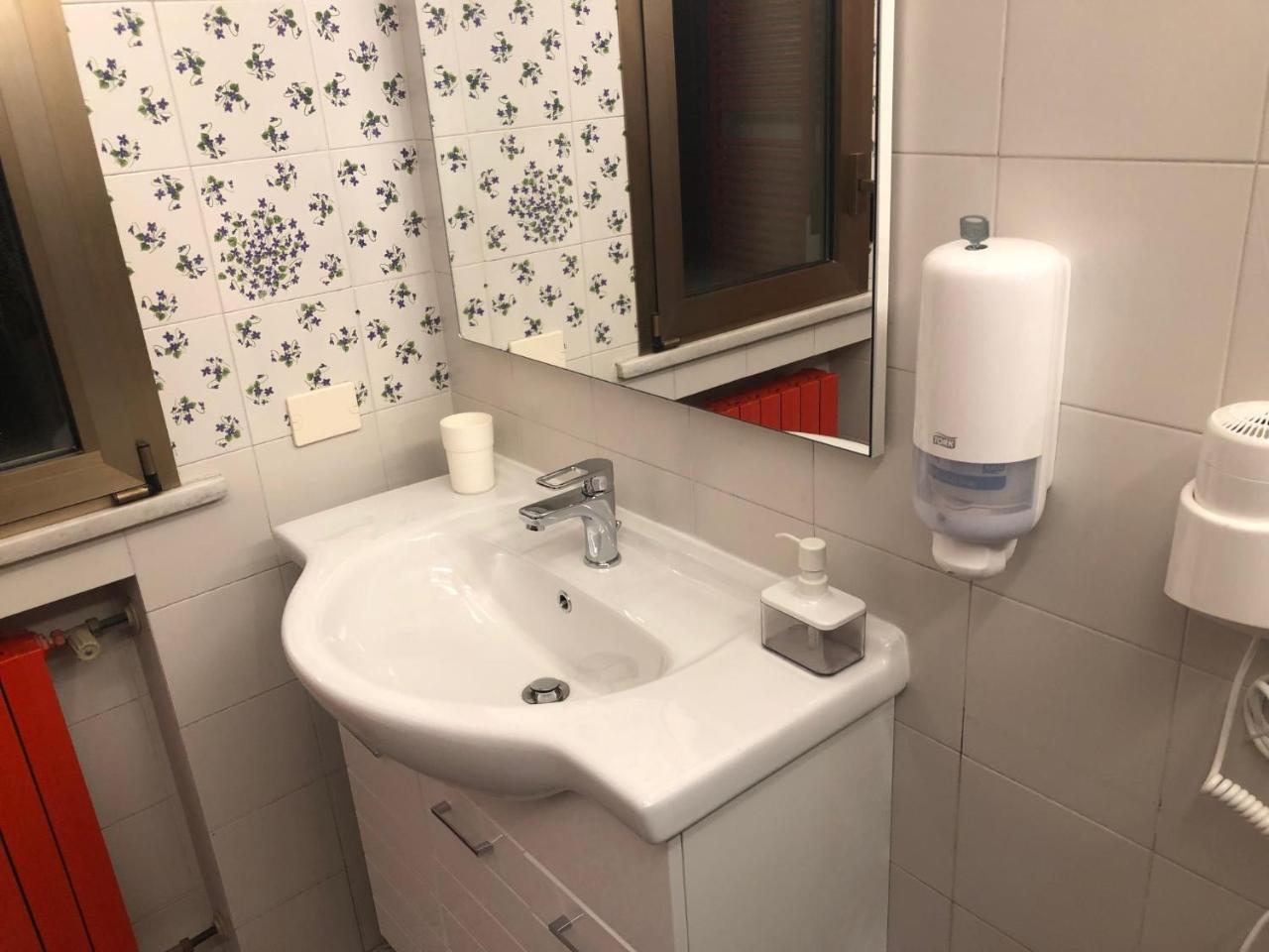 8- Tourist House Bologna - Light House - Self Check-In 아파트 외부 사진